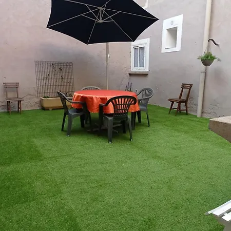 Le Gite De Flavie Montpeyroux  Exterior photo