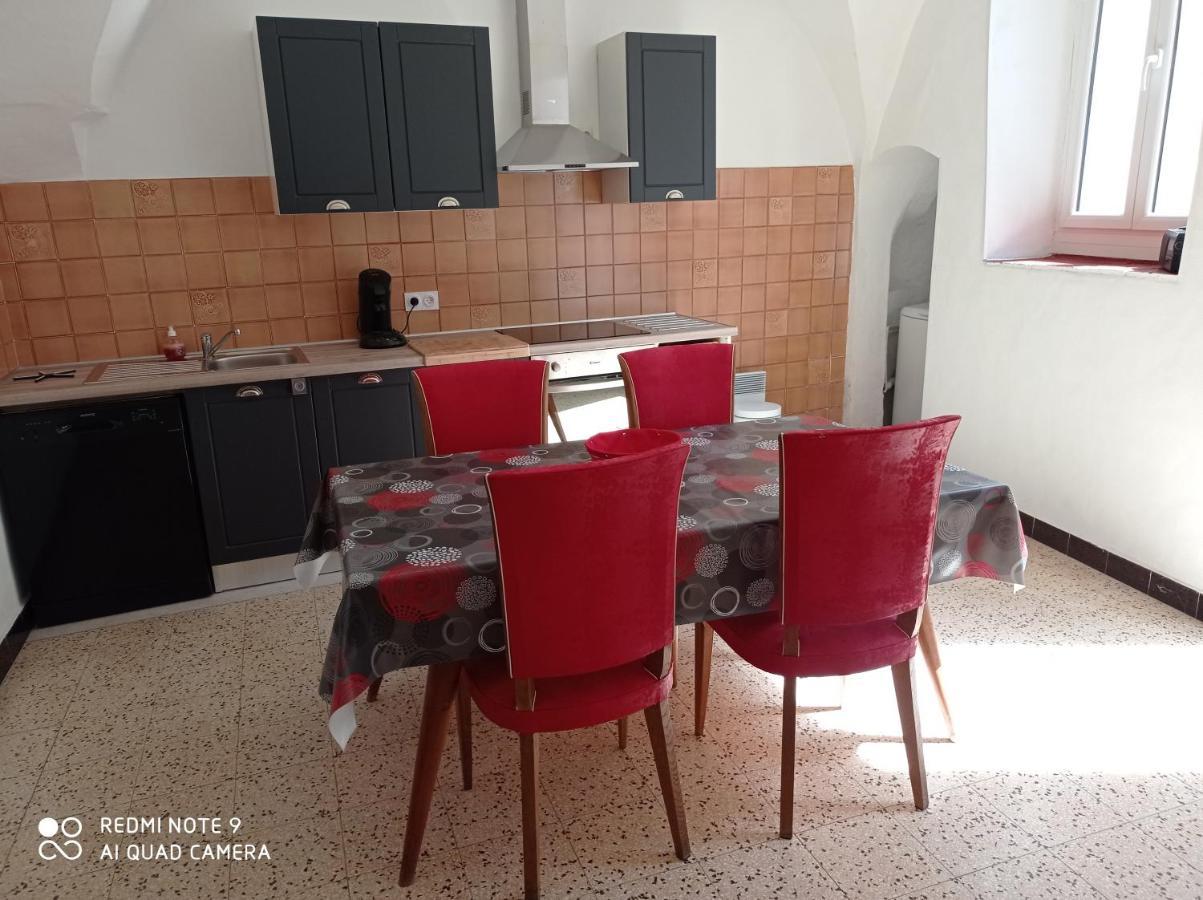 Le De Flavie Apartment *